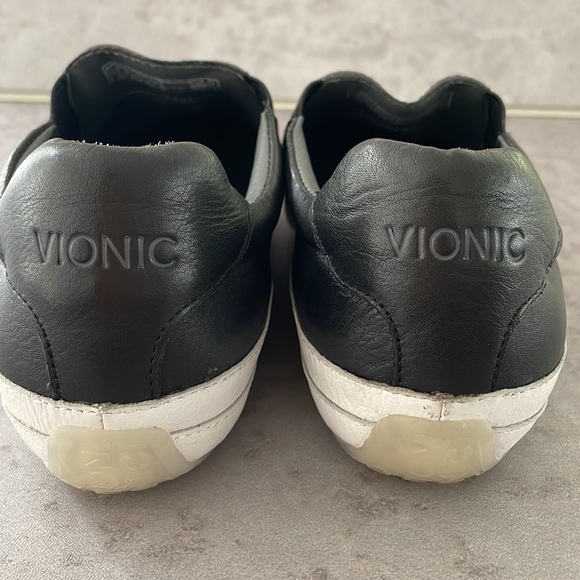 Vionic Black April Slip On Sneakers excellent condition leather arch support 7.5 - Picture 15 of 15